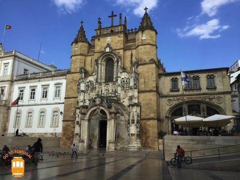 Visitar Coimbra - Igreja e Cafe de Santa Cruz