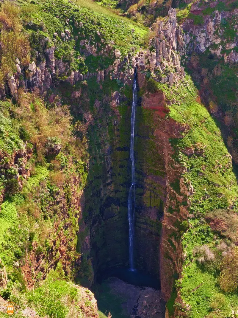 Garganta Funda waterfall - Madeira