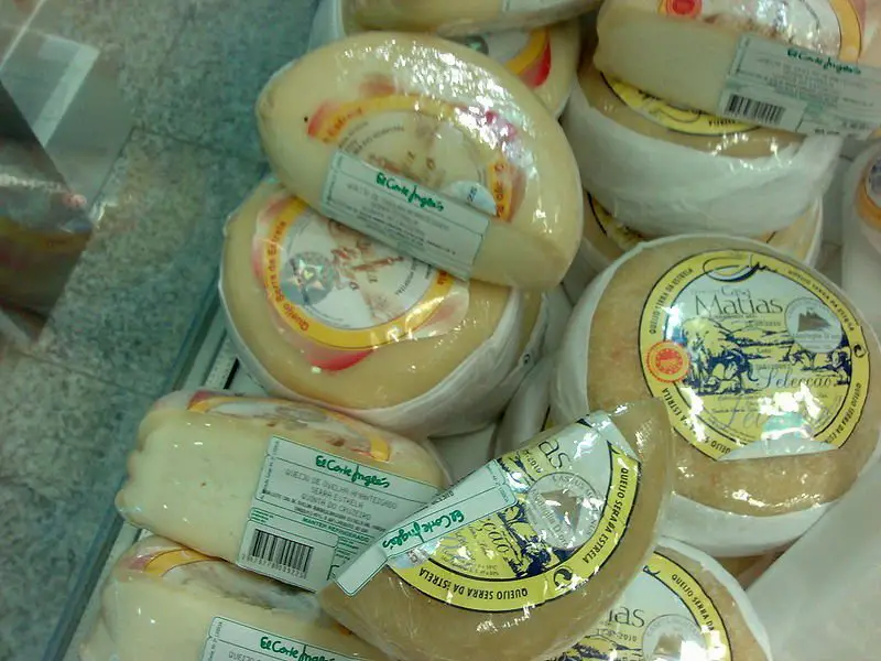 queijo serra da estrela - Entree - tapas (petiscos) portugaises