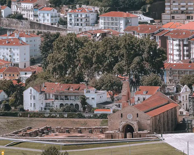Visitar Coimbra - Mosteiro_santa_clara_a_velha