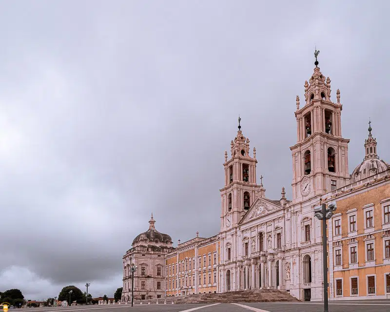Palacio-Nacional-de-Mafra-Portugal