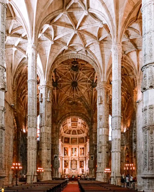 mosteiro-dos-jeronimos-lisboa-portugal