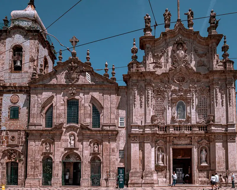 igreja-do-carmo-igreja-dos-carmelitas-casa-escondida-porto-portugal