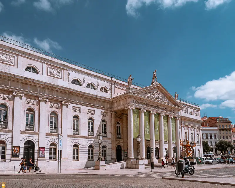 teatro-nacional-dona-maria-ii-lisboa-portugal