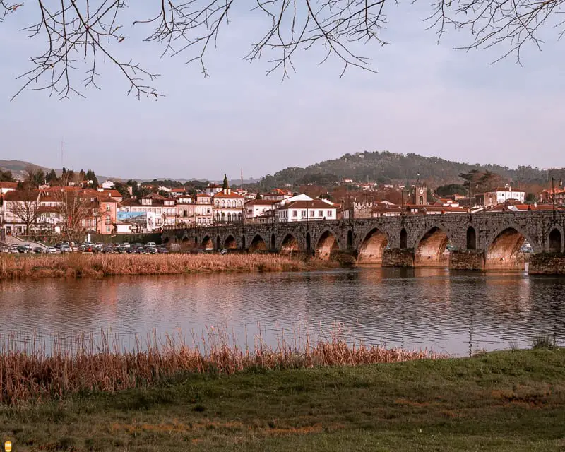 ponte-romana-e-medieval-ponte-de-lima-portugal