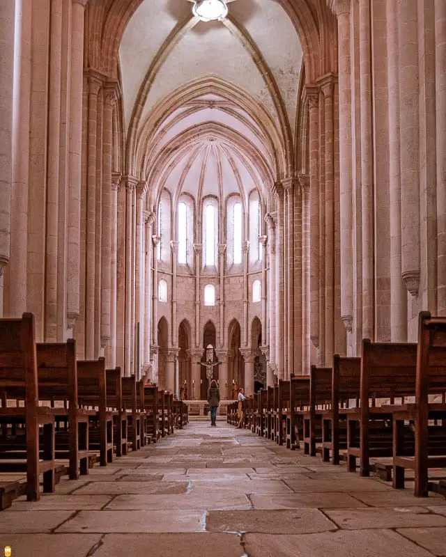 mosteiro-de-santa-maria-de-alcobaca-portugal