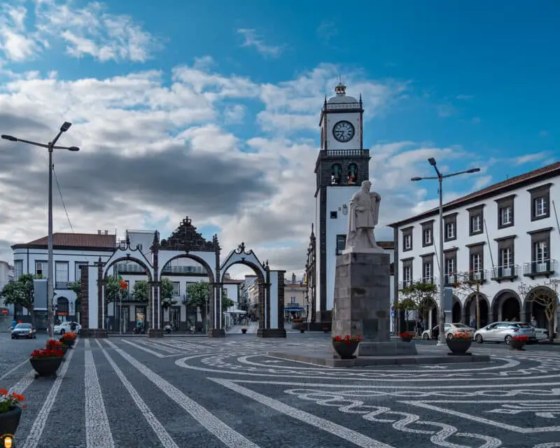 Portas da Cidade - Sao Miguel